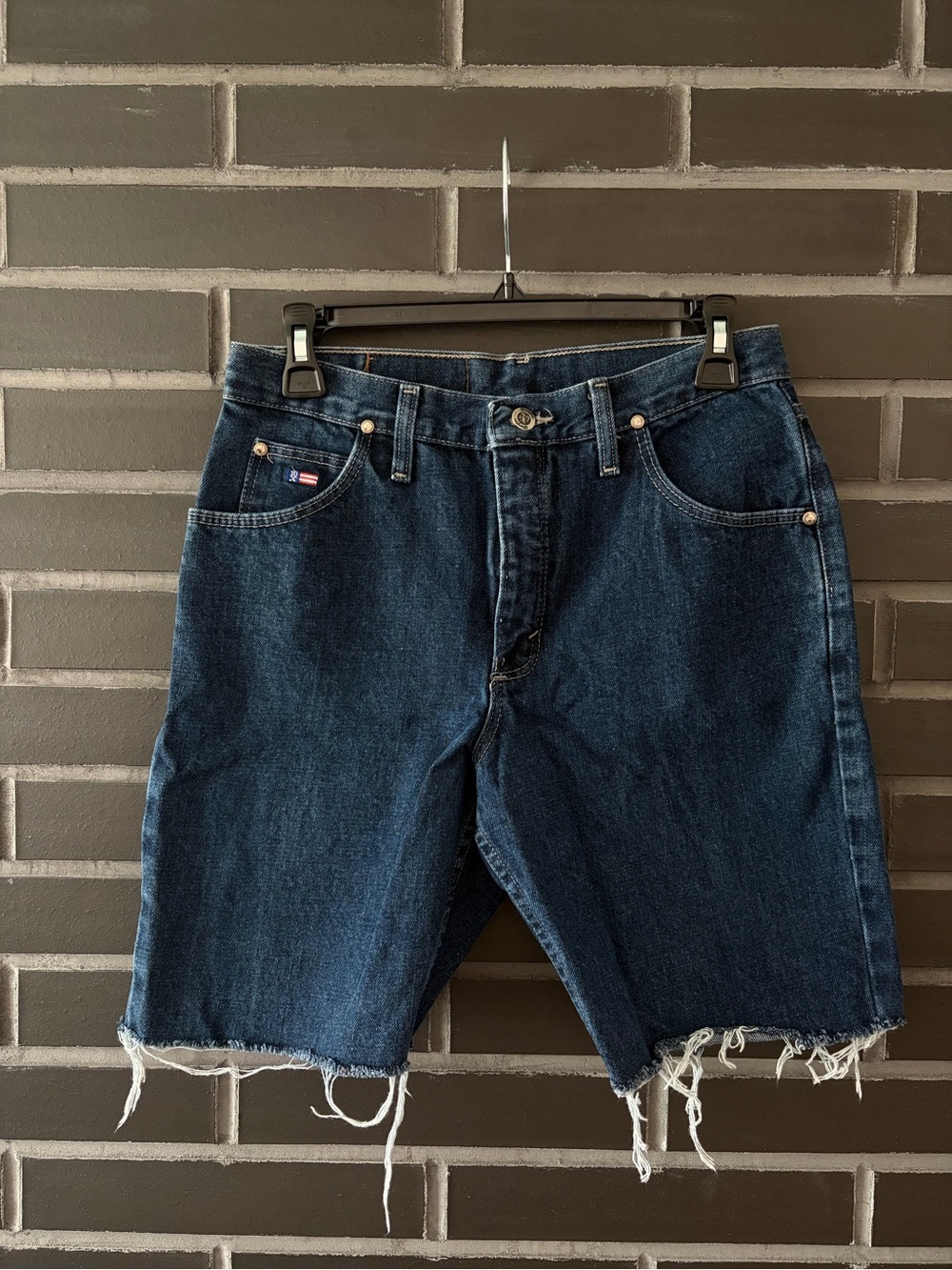 Vintage Wrangler dark wash denim shorts